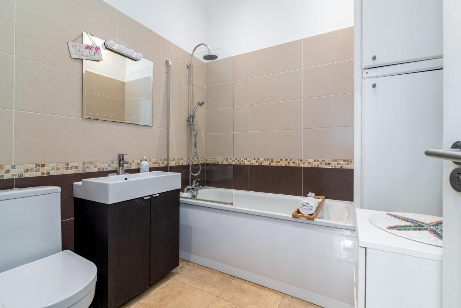 Guestready - Charming Retreat In West Green London Room photo